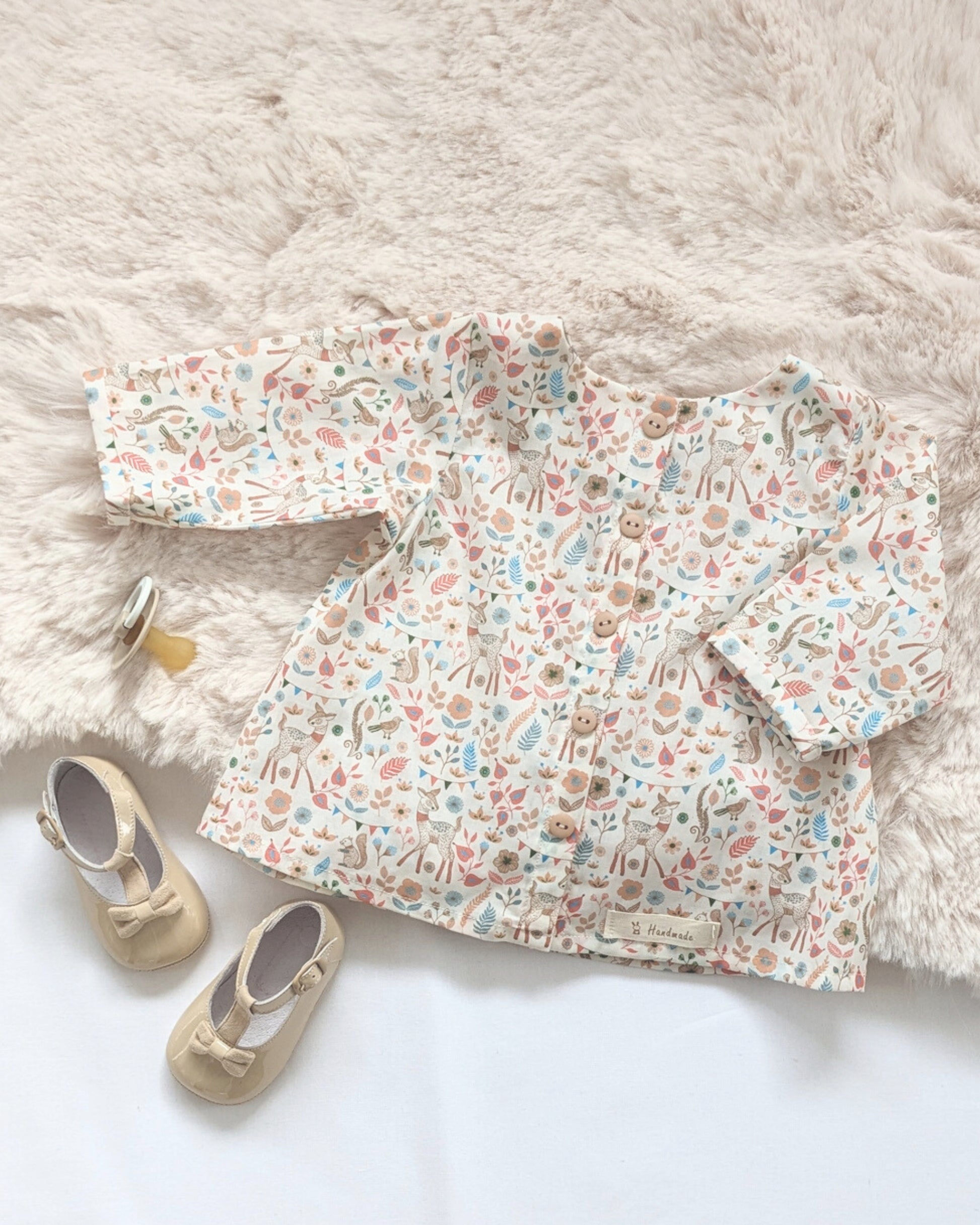 Blouse cousue avec le patron couture Rakel, idéale pour un look intemporel