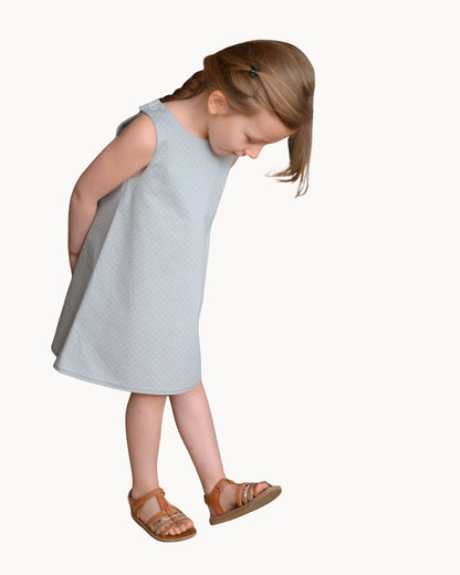 Robe chasuble droite fille Poppy cousue en coton – patron couture fille